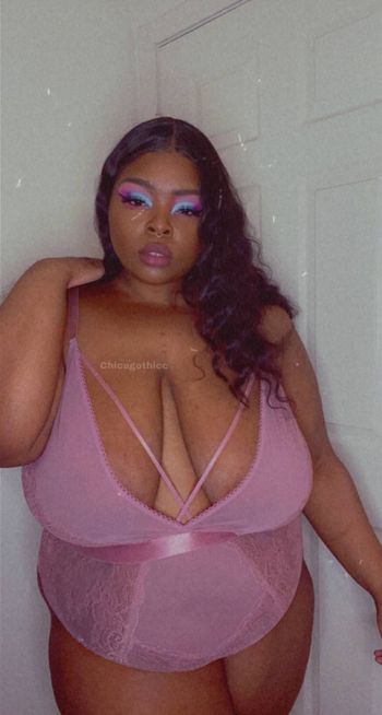 nude chicagothicc doing ebony