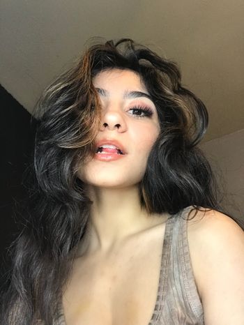 nude chiquitafairy recording white selfie