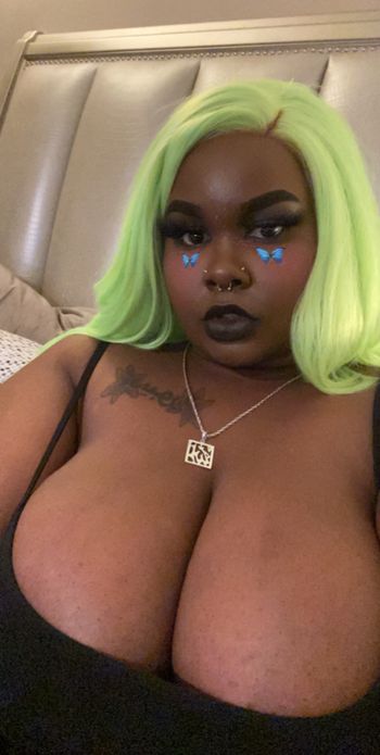 nude chocolategoddess_69 BBW selfie