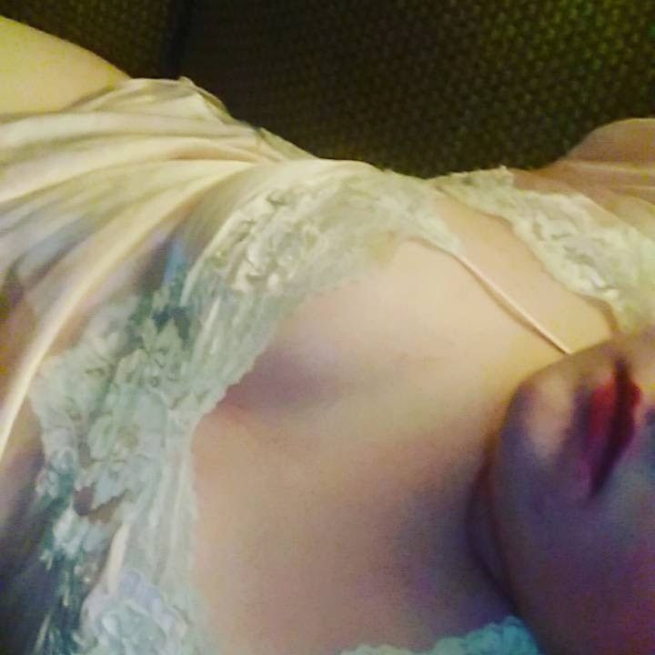 chubbyredheadbrat OnlyFans showing anal