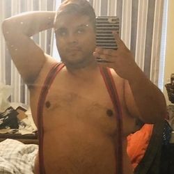 nude chubmaster doing lesbian