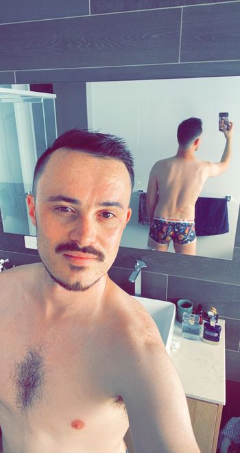 cjk89 OnlyFans fit selfie