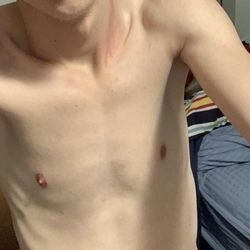 nude clintfoxx posting male selfie