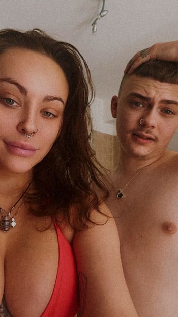 nude couple_sinners big ass selfie