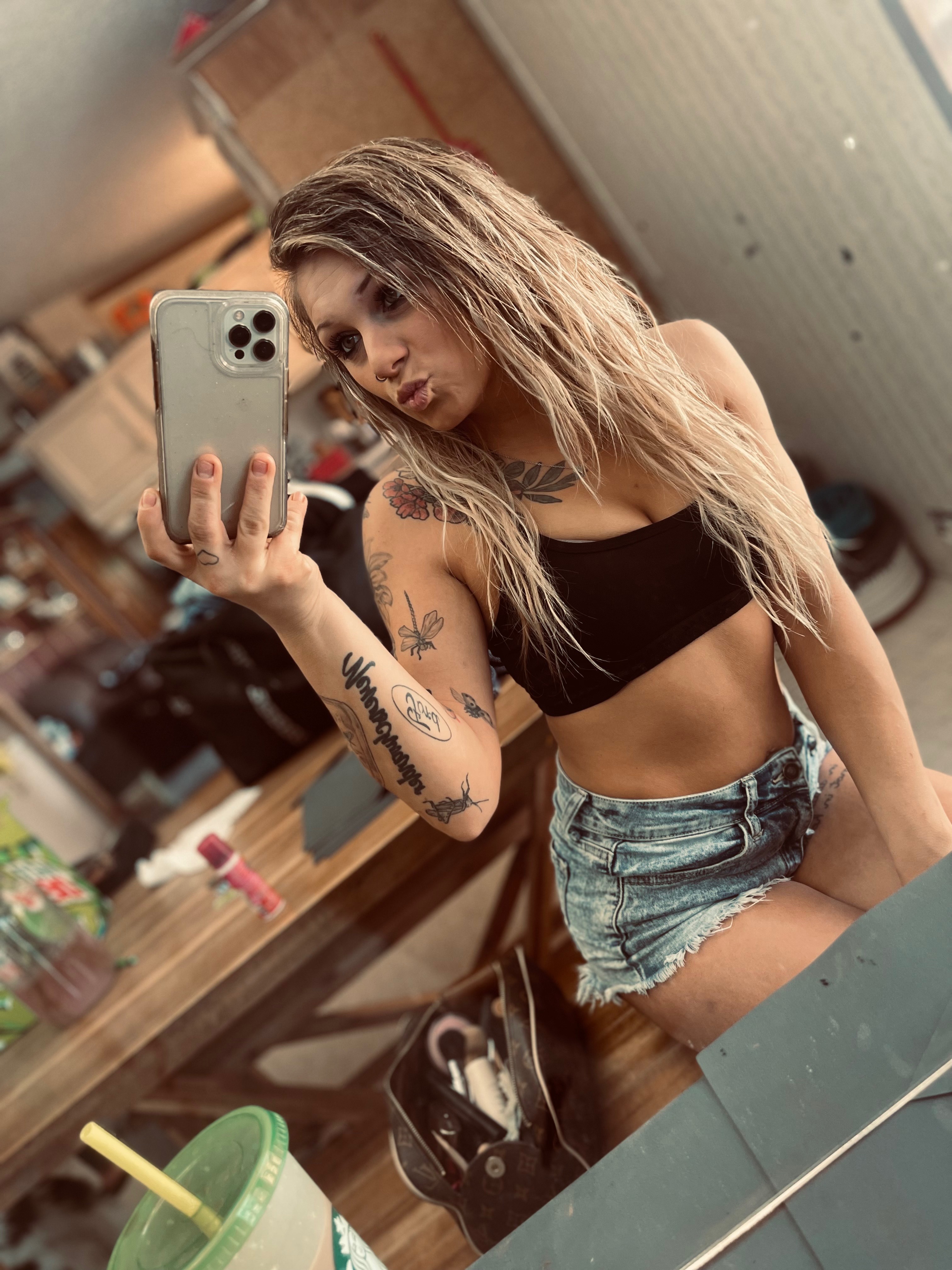 courtneyxyz OnlyFans outdoor