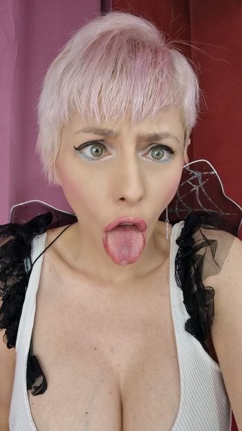 nude crazyrozyofficial showing streamer