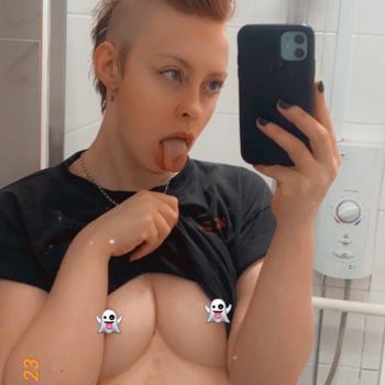 cryptid_patron OnlyFans nude selfie