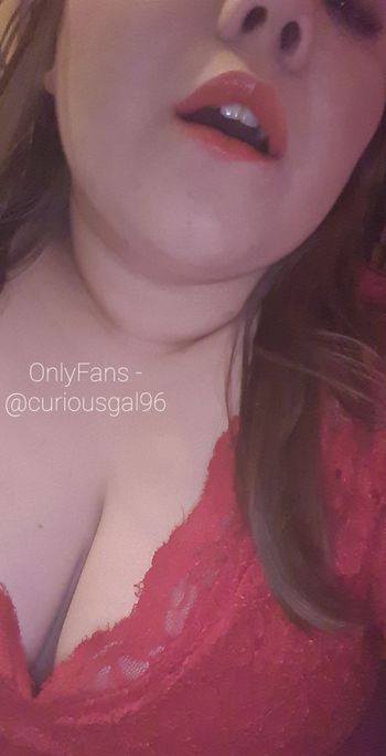 curiousgal96 OnlyFans submissive