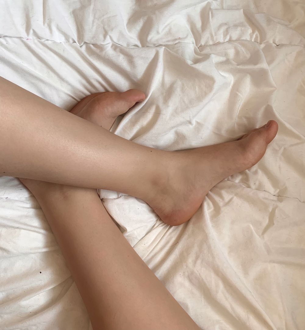 d.mackenzie OnlyFans leaking feet