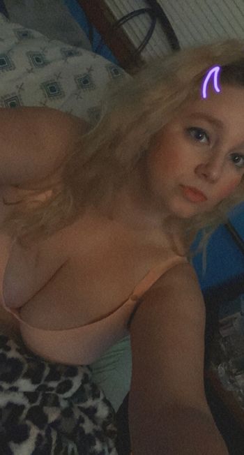 nude dani_california leaking messaging selfie