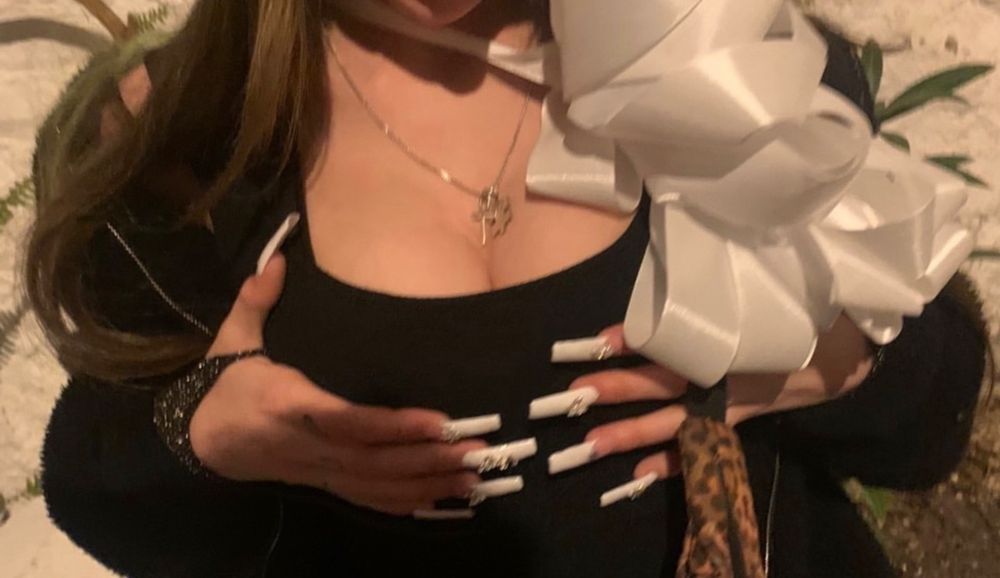 daphne1111 OnlyFans posting united states