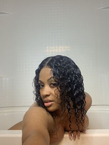 nude dasaniwaterz posting masturbation selfie