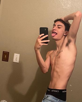 nude datboyriley doing male