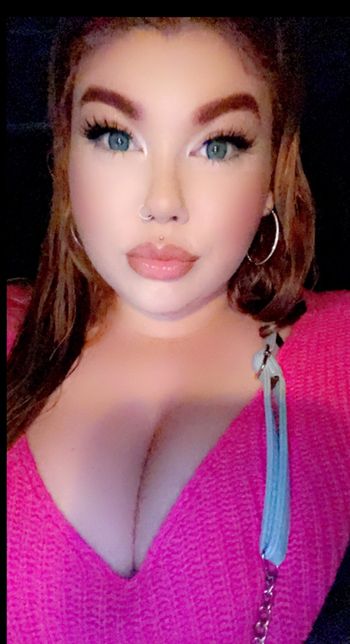 nude deadlykitten19 posting bbw selfie