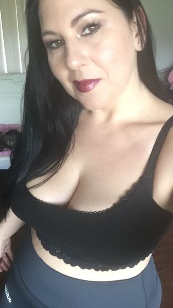 deeandrahall-free OnlyFans streamer selfie