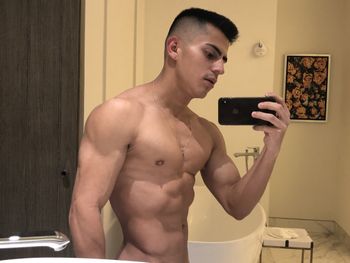 nude derek_zane leaking yoga selfie