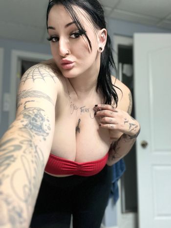 nude devilkittenfree posting mommy selfie