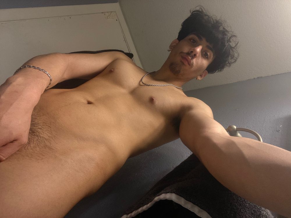 devinsplayroom OnlyFans showing latina