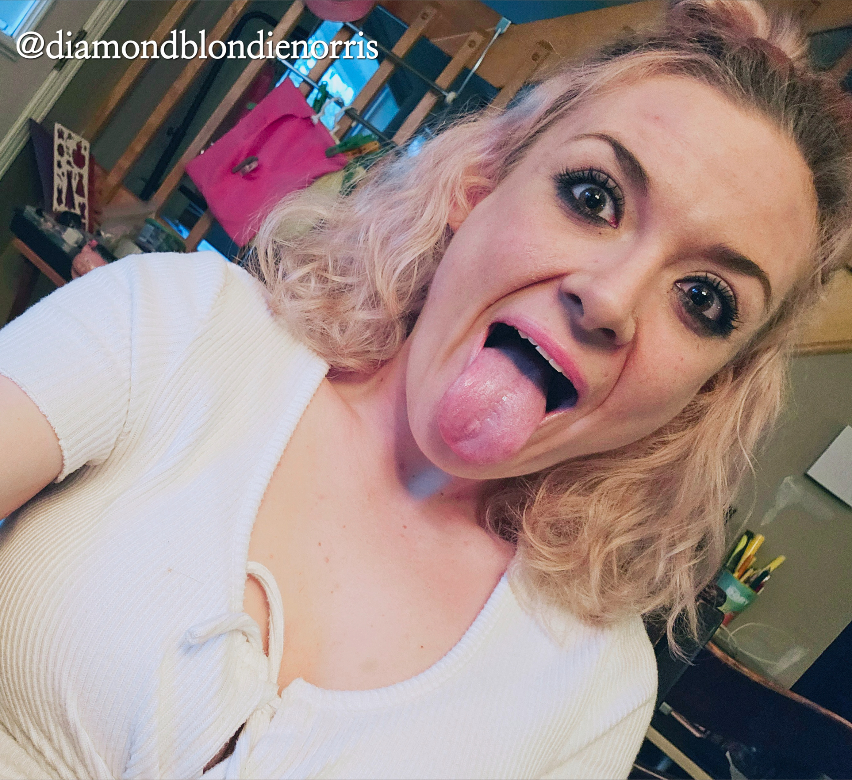 nude diamondblondienorris wife