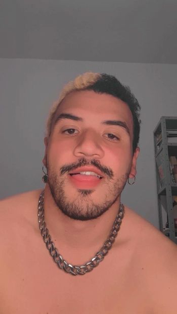 nude downtwnboi leaking brazil selfie