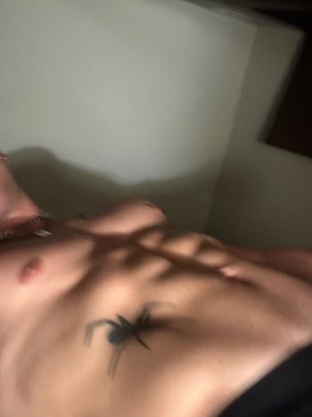 nude dreambxy doing custom content