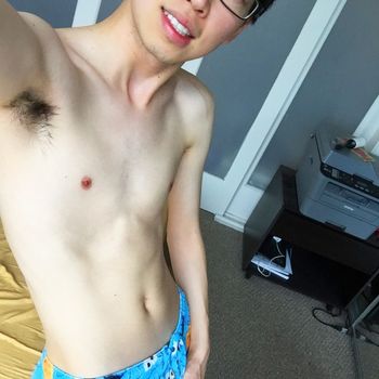 nude eastasianotter leaking asian selfie