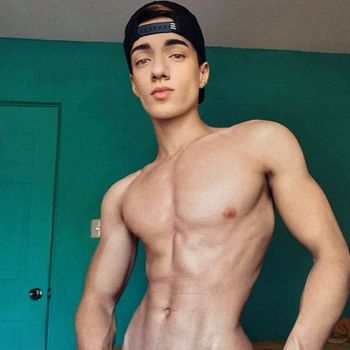 nude eduardobojorquez leaking male selfie