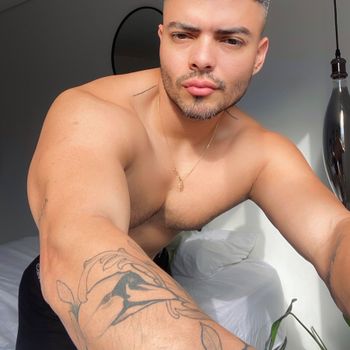 nude edwardg_h recording male selfie