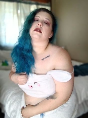 nude emjbbw posting latina selfie