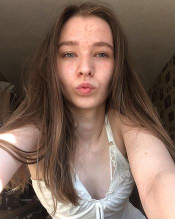 nude emmi-hill showing 18 or 19 selfie