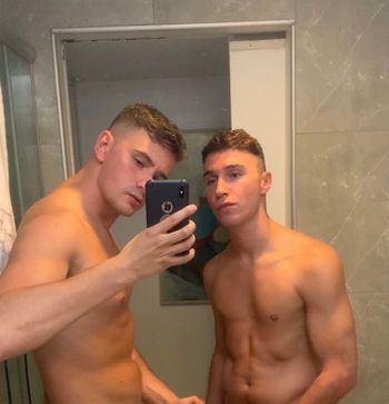 nude enrico_and_matteo doing white selfie