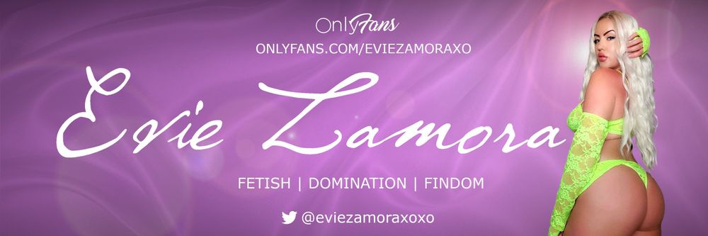 eviezamoraxo OnlyFans doing streamer