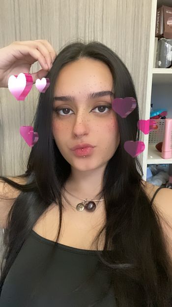 nude evilgirlxxr doing nude selfie