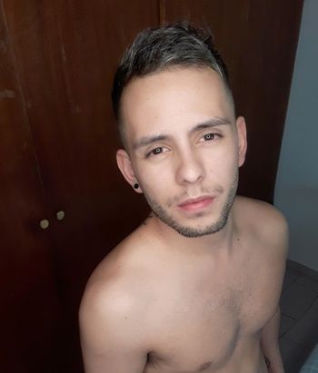 nude exequiel_ponz_free showing white