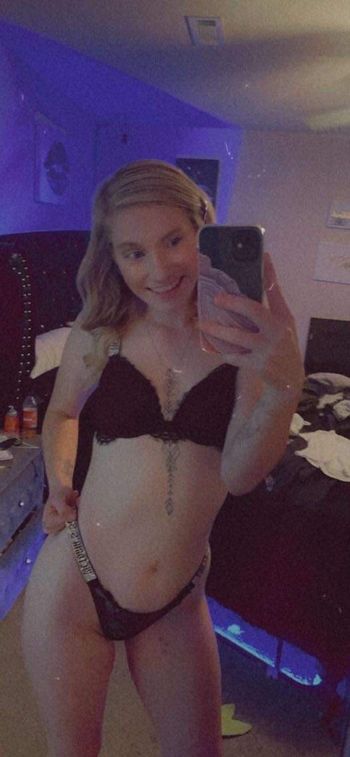 nude exoticbunny20 doing custom content selfie