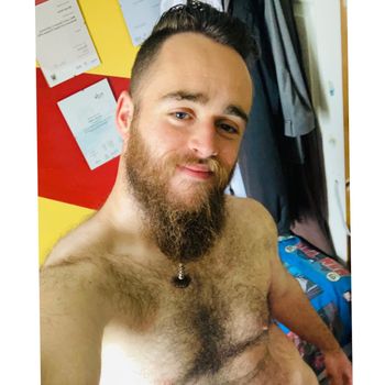 nude fatpinklollipop showing male selfie