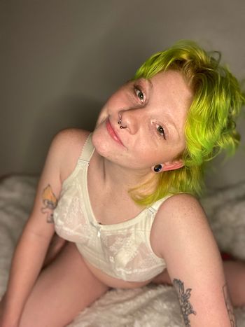 nude faye-the-fairy custom content selfie