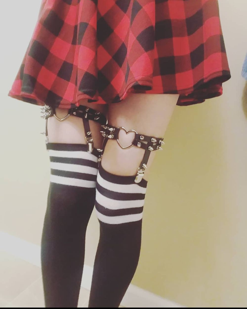 femboykneesocks OnlyFans latina