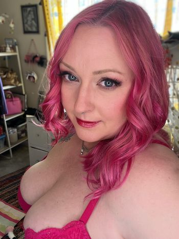 nude fluffythekitty doing bbw selfie