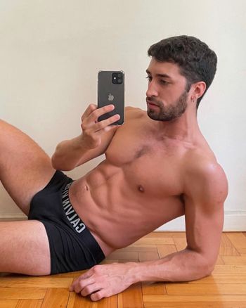 nude frankabais showing model selfie