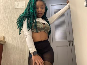 nude freegoddessfunsize doing streamer