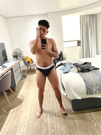 nude gaboathan leaking male selfie