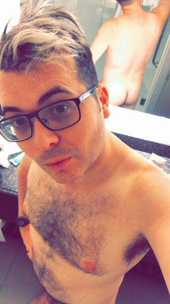 nude gaymer01 recording gay selfie