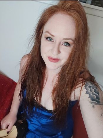 nude ginganinja21 doing lingerie selfie