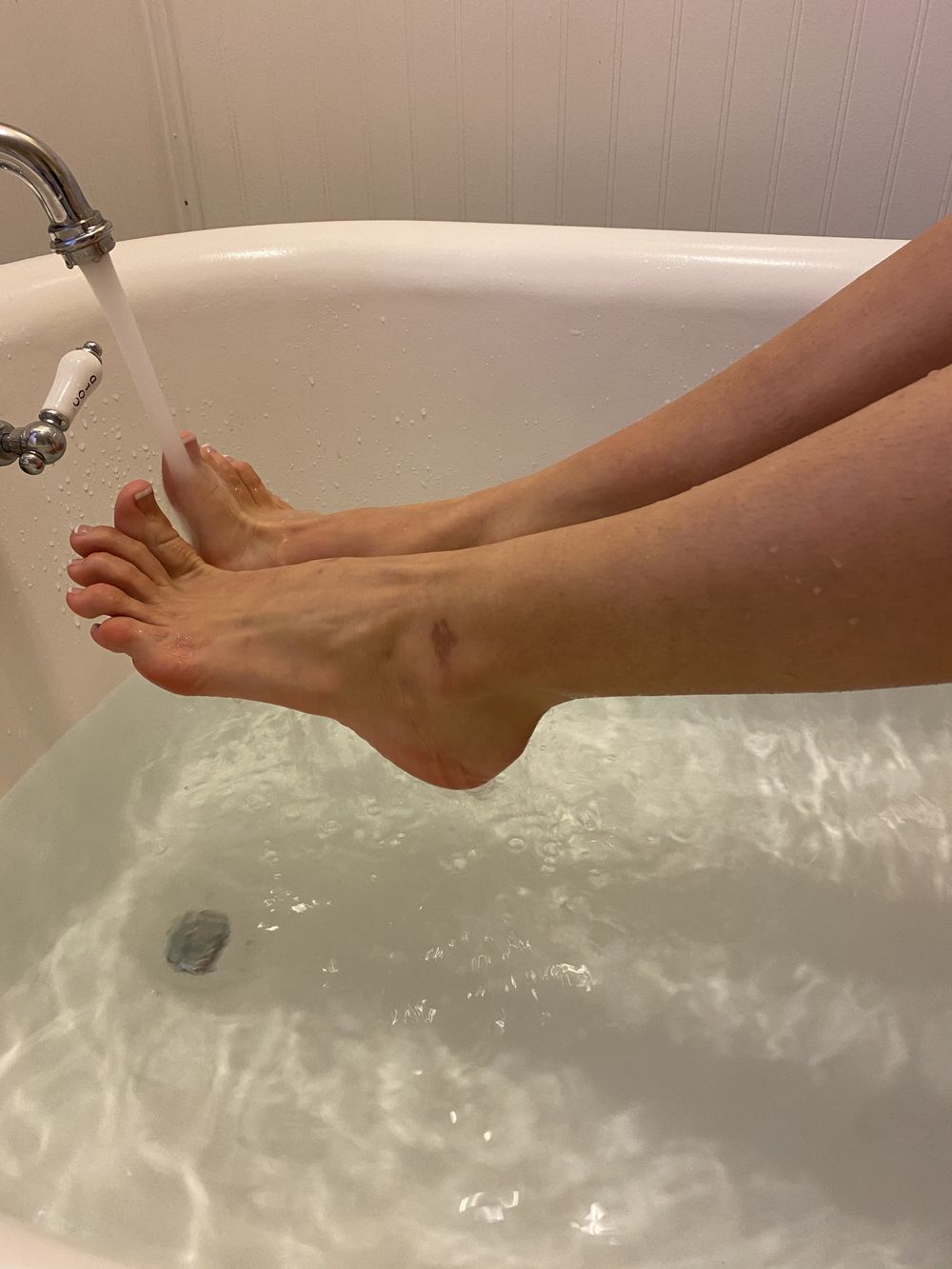 goddesstalltasha OnlyFans posting feet