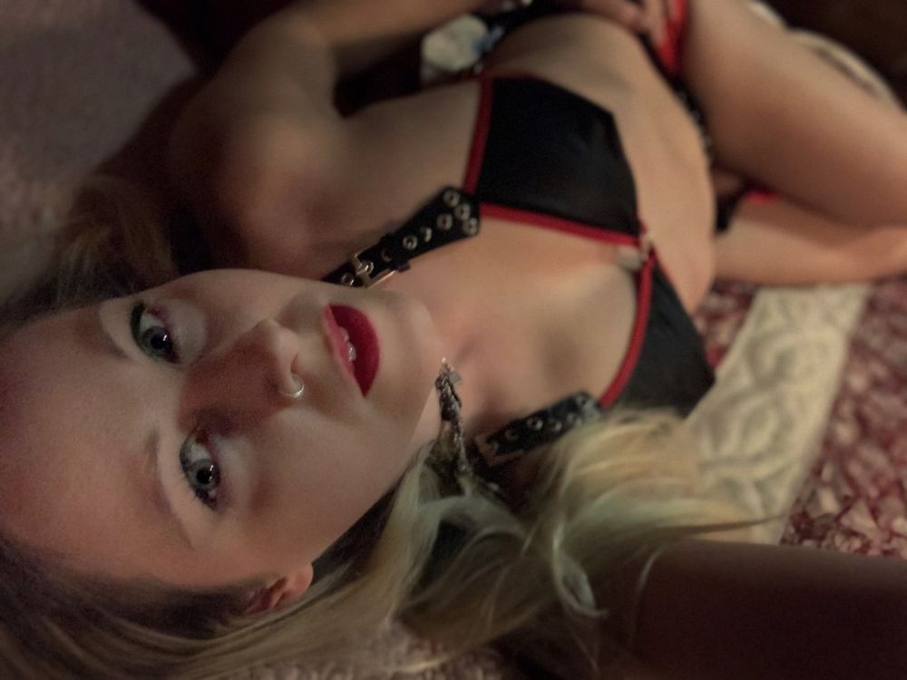 gothgoddess1 OnlyFans showing femdom