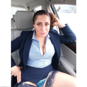 habibibutt2 OnlyFans latina selfie