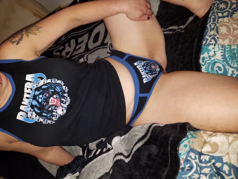 heavy_metal_princess OnlyFans posting slut