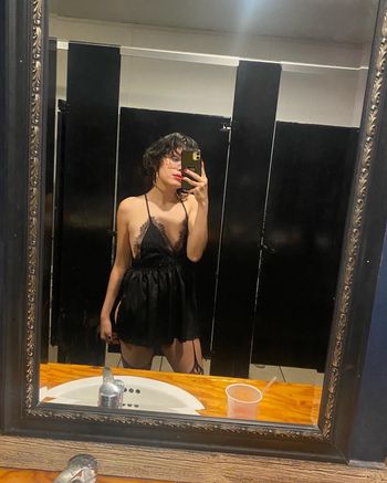 nude honeyxcherryx leaking 18 or 19 selfie