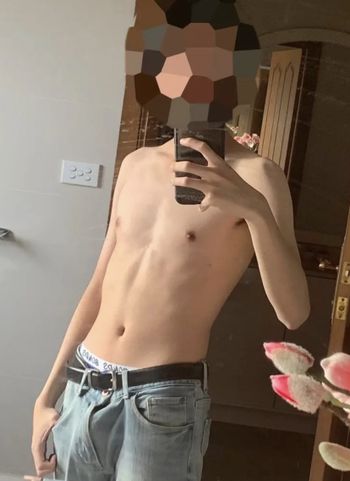 nude hunterk223 male selfie